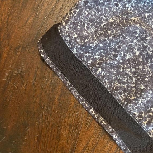 Athleta 4" Run Shorts, black and white patterned, size small - Picture 4 of 6